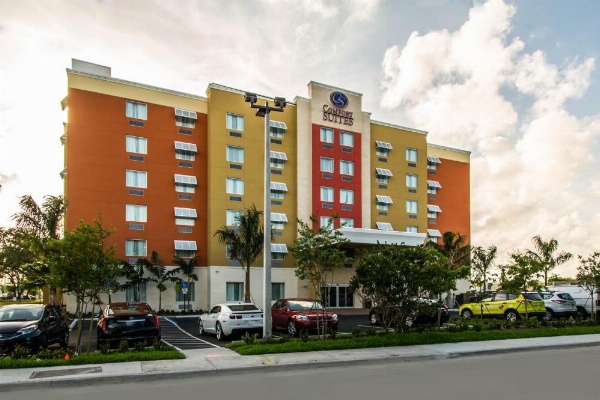 Comfort Suites Fort Lauderdale Airport South & Cruise Port image 24